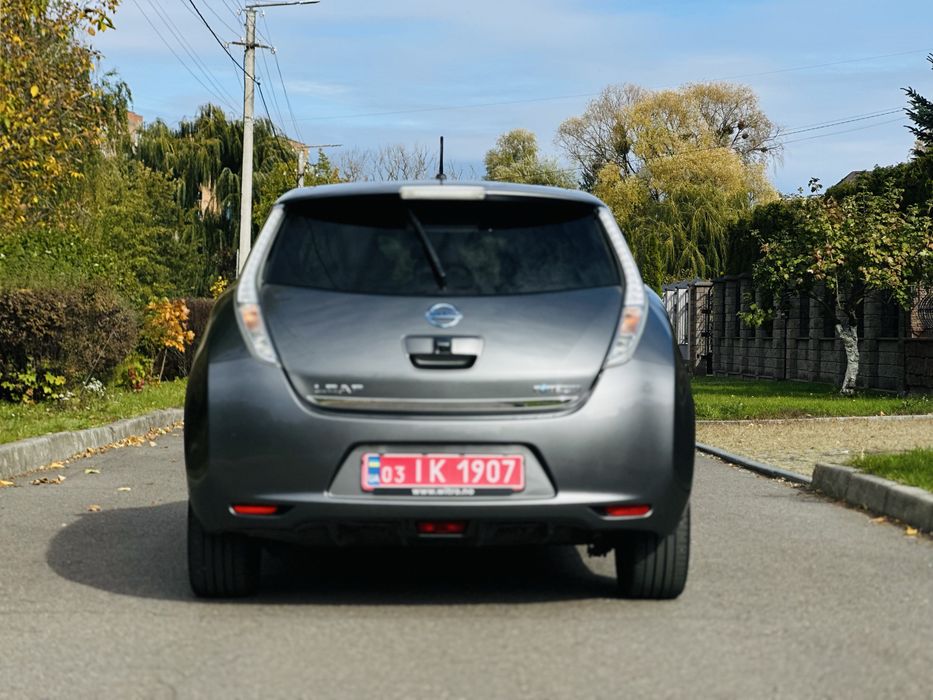 електромобіль Nissan Leaf чистого 2014  11/12