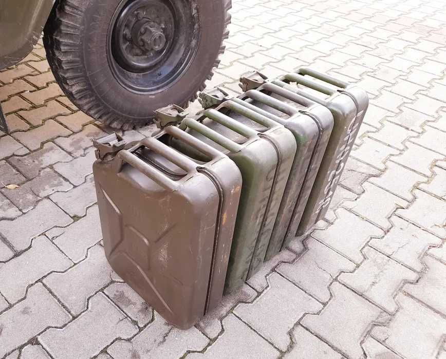 Kanister 20l metalowy stalowy demobil WP na paliwo