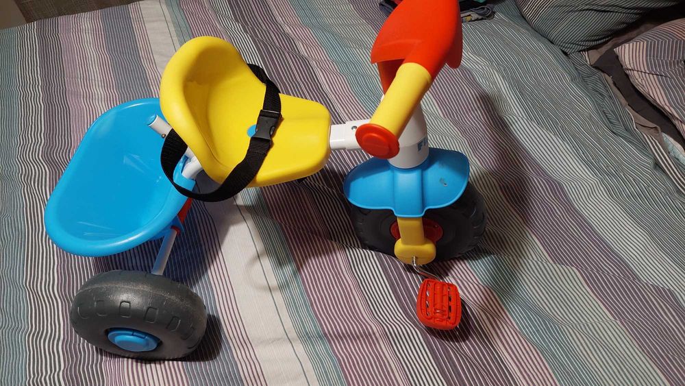 Triciclo FEBER Baby Trike – Excelente Estado – 15 €