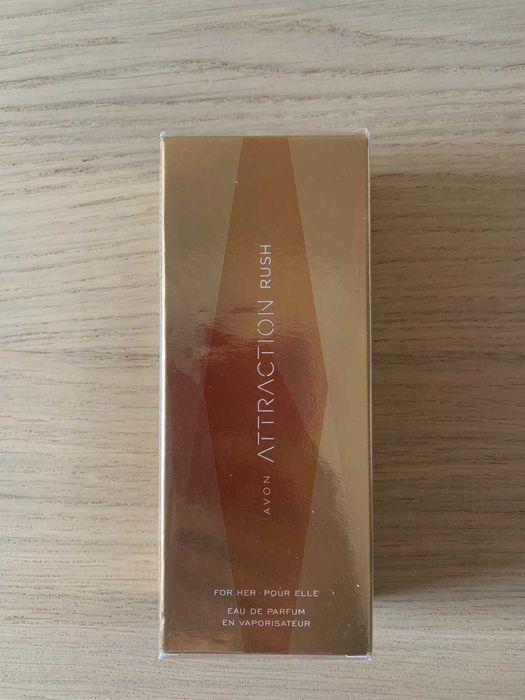 Avon Woda perfumowana Attraction Rush dla Niej