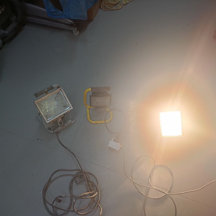 Lampy Halogeny żarnikowe  3szt
