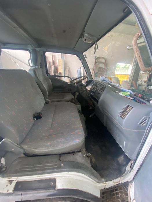 Mitsubishi Canter 3.0 DI-D 125cv, tribasculante