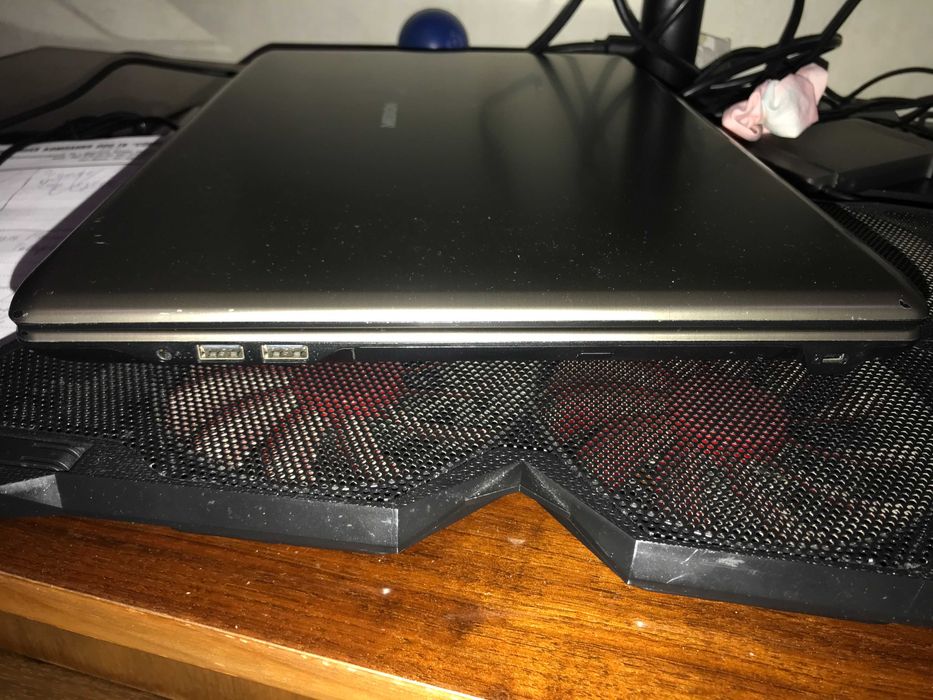 Продам 17 ти дюймовый ноут Medion Akoya E7227 / MD98867 i5-4210M/аккум