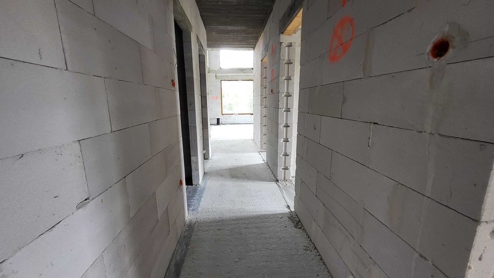 Na sprzedaż przestronny, nowo wybudowany dom jednorodzinny do wykończenia  o powierzchni około 148 m², zlokalizowany w malowniczym Burkacie - Widok 6