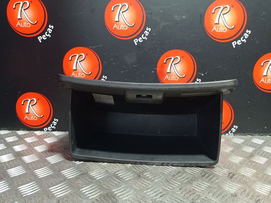 Porta Luvas Toyota Corolla Verso (_E12_)