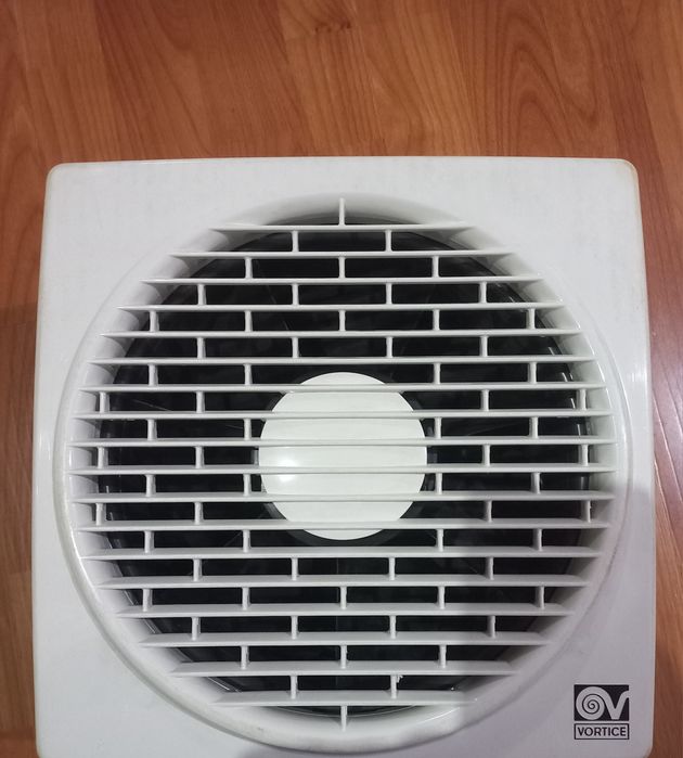 Реверсивний вентилятор Vortice Vario 230/9 AR Vortice Vario 150/6