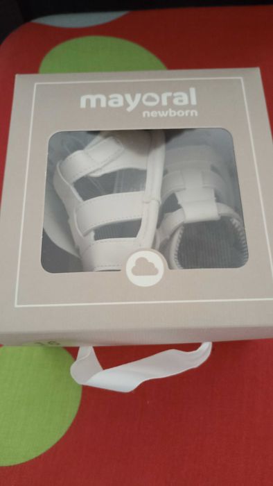 Sandálias recém nascida