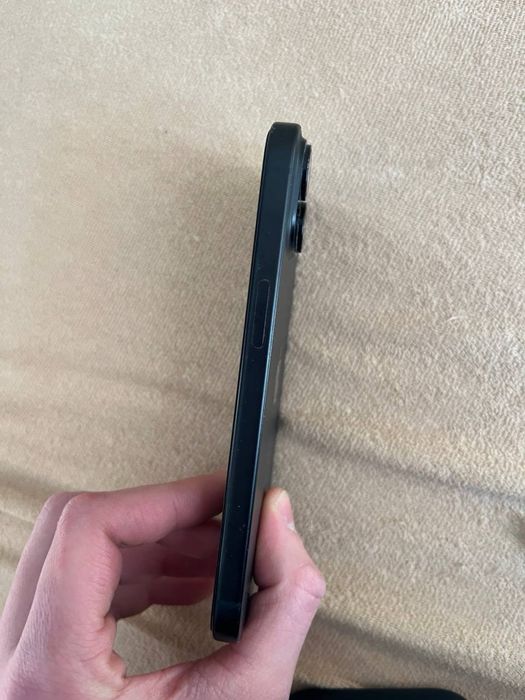 Sprzedam Iphone 15 87%