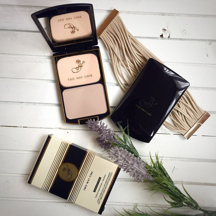 Пудра Ffleur. ВСІ ТОНИ В НАЯВНОСТІ. Пудра компактная Флер 2в1 (оригина