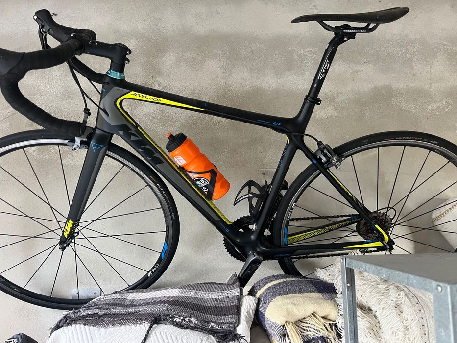 bicicleta estrada KTM modelo 4000 tamanho 52