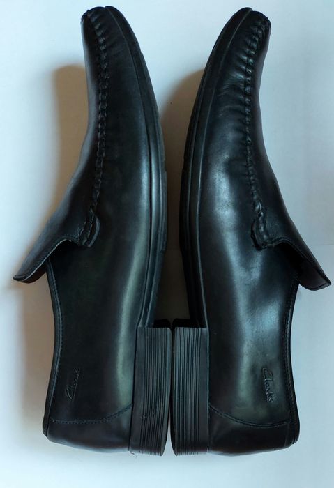 Чоловіче взуття лофери CLARKS