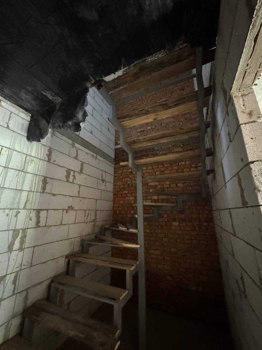 Танхаус у П'ятничанах, біля лісу!