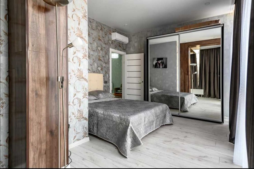 Квартира в Аркадии с двумя спальнями/1011