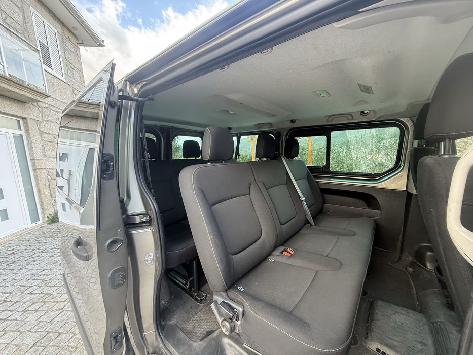 Renault Trafic 8 Lugares