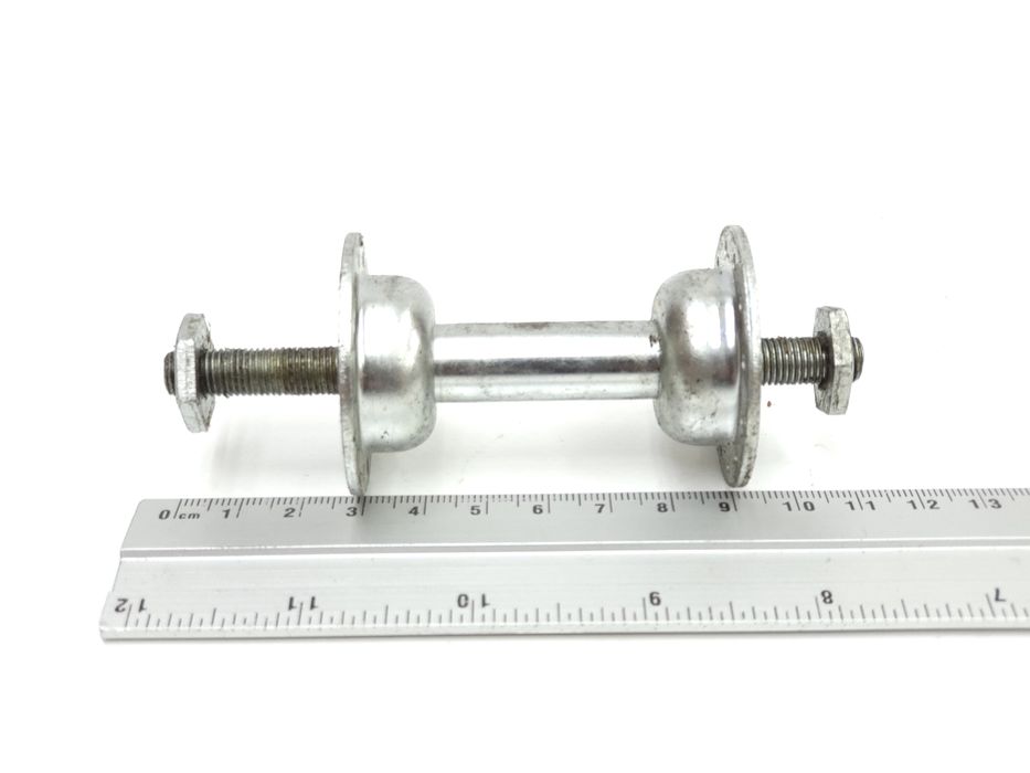 NOWA Niekompletna piasta koła przedniego 24 szprychy Romet Universal