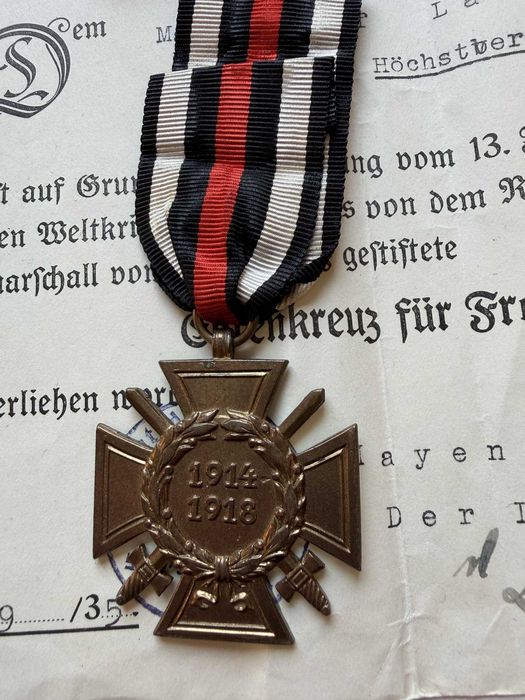 Cruz de Ferro 2.ª Classe e Cruz de Honra do Combatente com certificados!