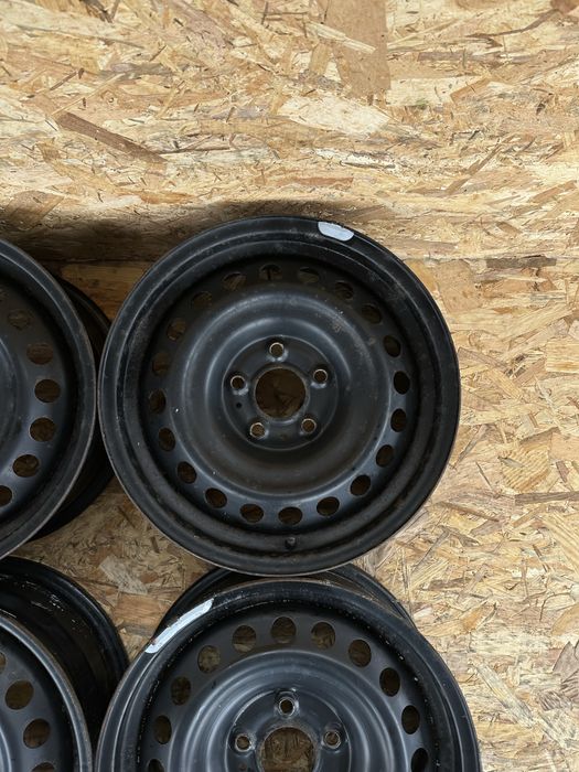 Диски5/114.3 R16 ET40 ЦО(діа)66.1  титани диски