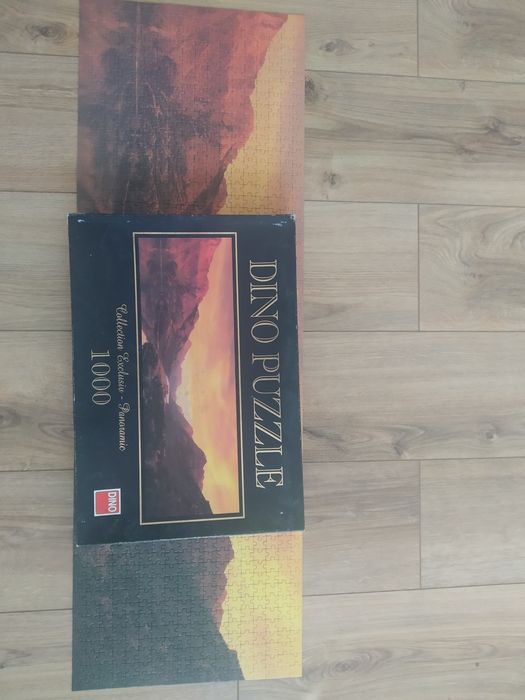 Ułożone puzzle 1000 elementów