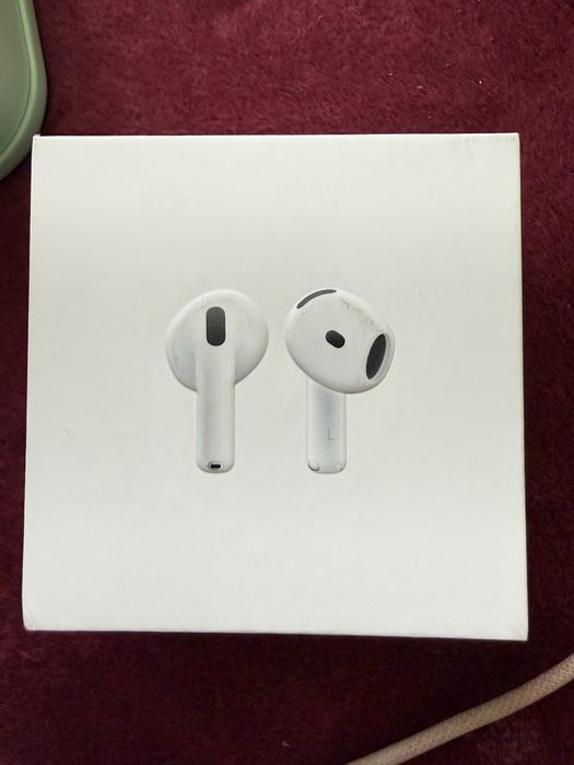 Sluchawki Airpods 4