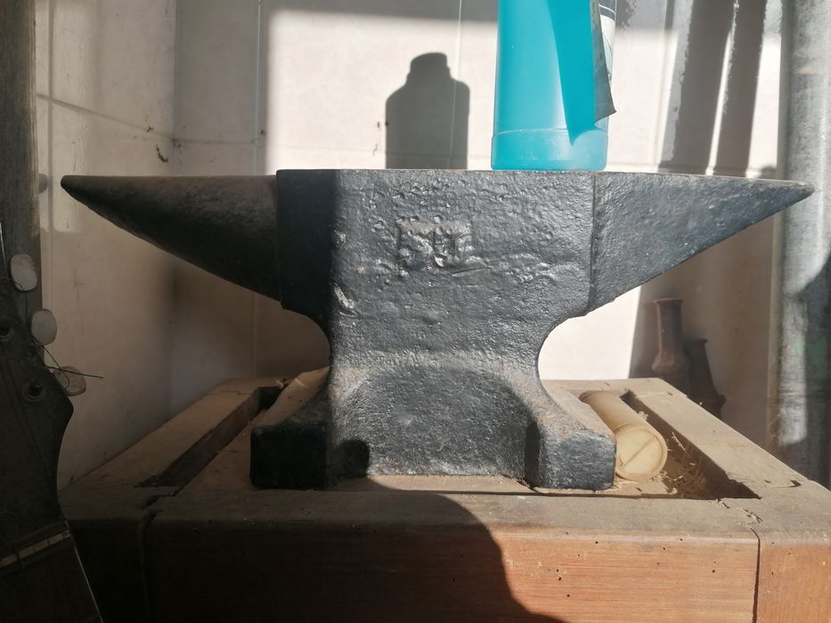 Bigorna de 50kg sem desgaste