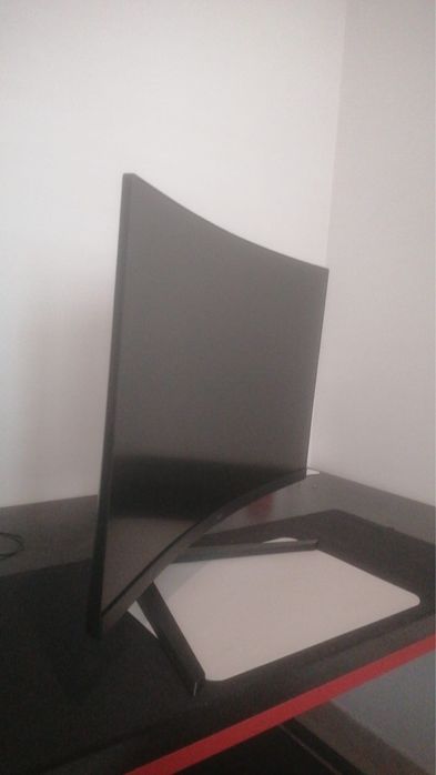 Ecrã curvo aoc gamming