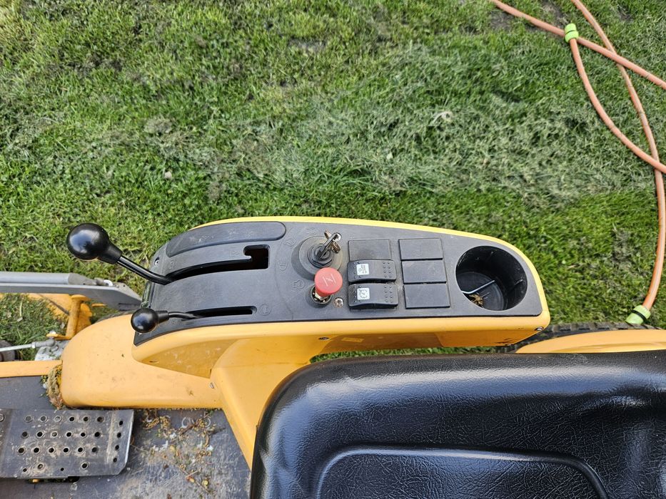 Kosiarka traktorek stiga park silnik honda