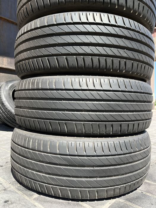 Шини 205/60 R16 Kleber 4 літні шини