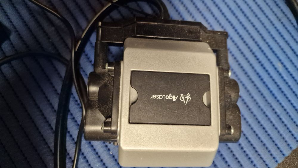 Laser engraver da marca Algolaser, modelo DIY KIT 10W, com acessórios