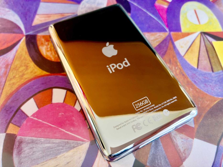 Apple iPod Video Classic 5.5, Японія, 256Гб Kingston, iFlash, Батарея LG2000мА·год