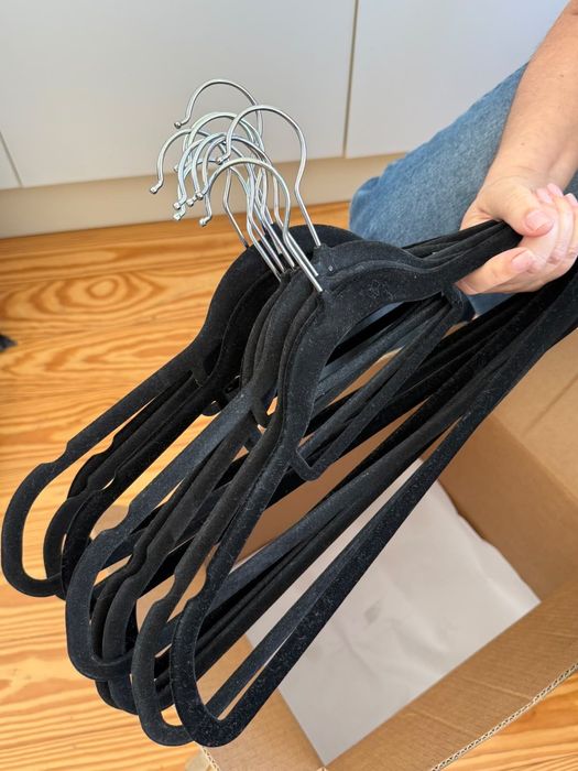 Conjunto 10 cabides de veludo