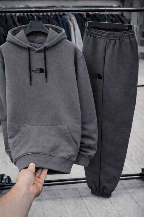 Спортивний чоловічий костюм (худі + штани)