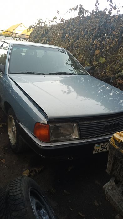 Ауді 100  С3 продам