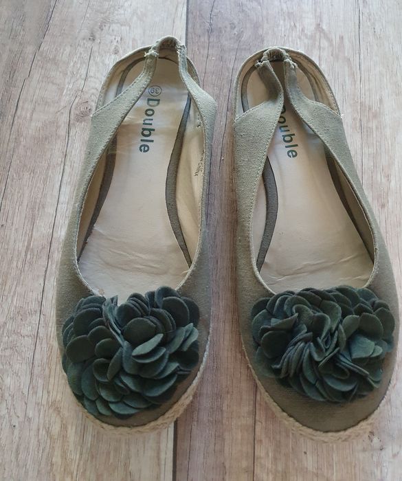 Balerinki espadryle z kwiatem roz 39