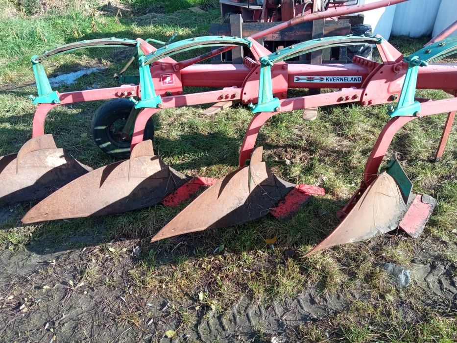 Sprzedam pług 4 skibowy