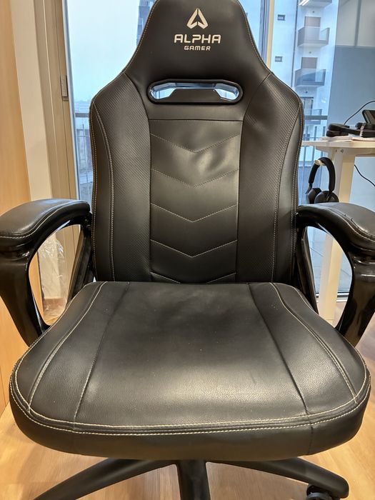 Cadeira Gamer Alpha Gamer em bom estado