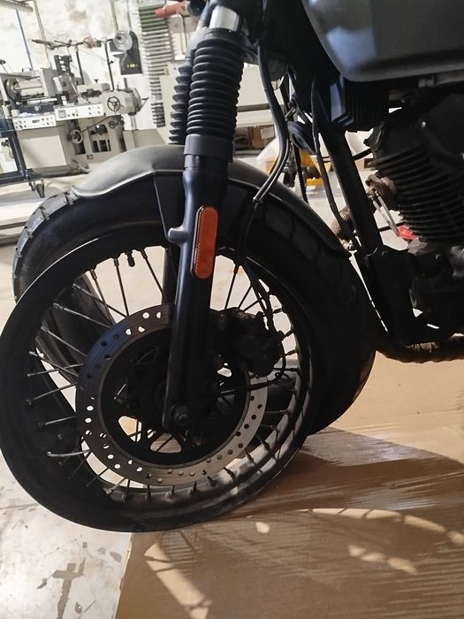 Brixton belsberg 125cc