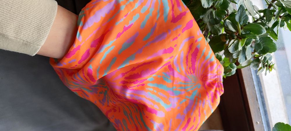 Купальник для дівчинки є від  3-7 років фірми Primark