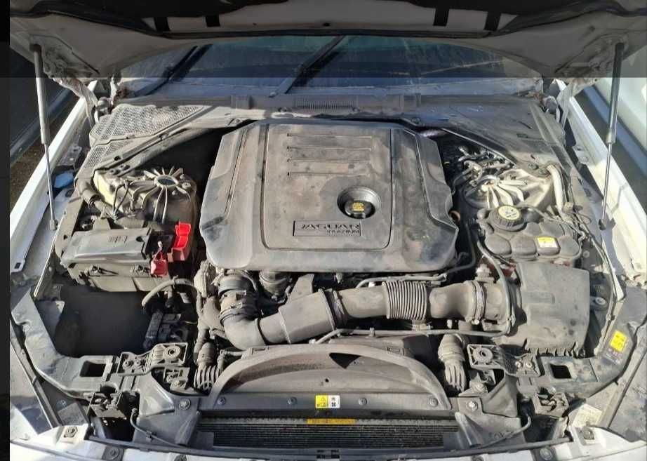 Jaguar xe 2.0 diesel R-sport