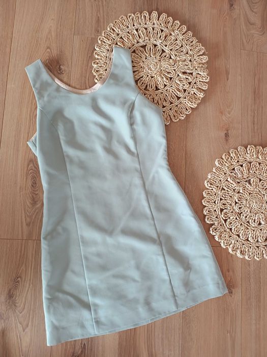 sukienka basicowa na komunie chrzciny chrzest wesele krótka letnia szara kaszmirowa bez rekawow