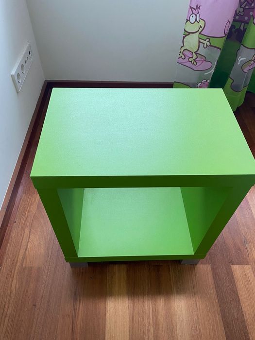 Student Desk + Support Table64751284305665123