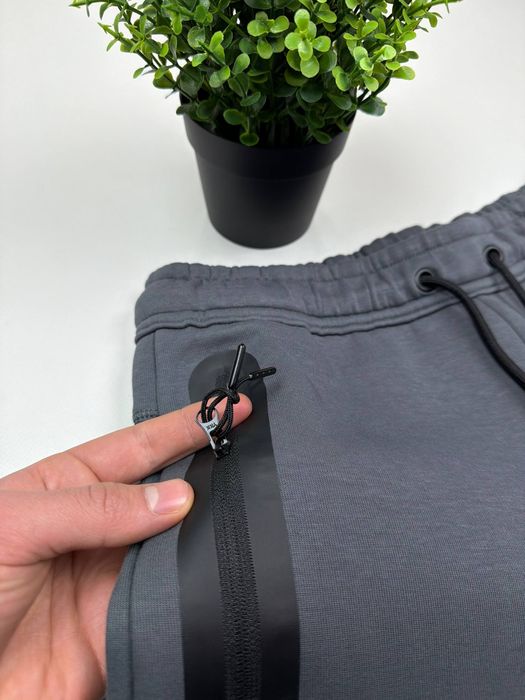 Шорти Nike tech fleece