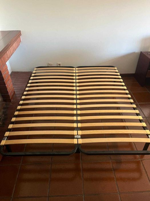 Cama completa IKEA com colchão Hövåg – 160x200 cm