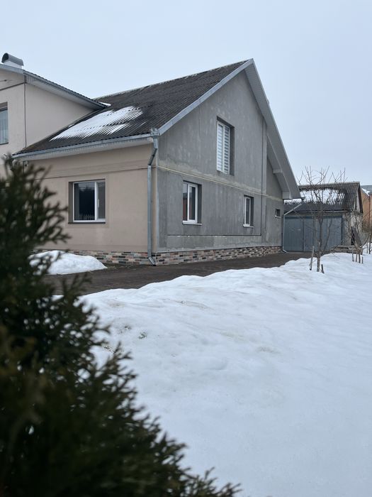 Будинок в Новому Дворі