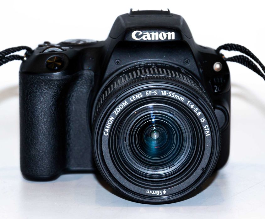 Canon EOS 200D + 18-55mm IS STM 24.2Mpix 24 TYŚ