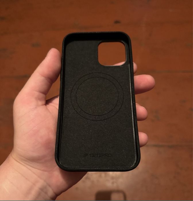 Стильні чохли для iPhone 15 Pro Max та 12/Pro