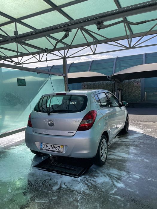 HYUNDAI i20 1.4 CRDi | 2010 | 3.500€ Negociavel