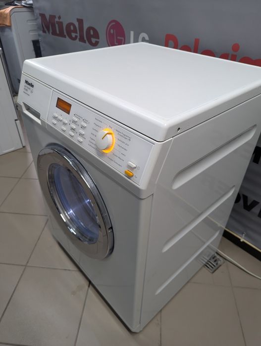 Стиральная машина  Miele W 5965.