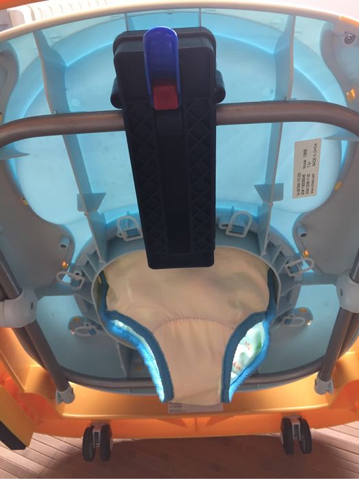 Andarilho chico em razoavel estado