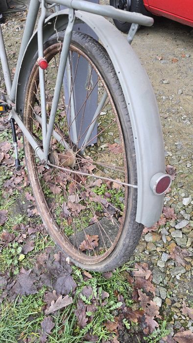 Zabytkowy rower sprawny