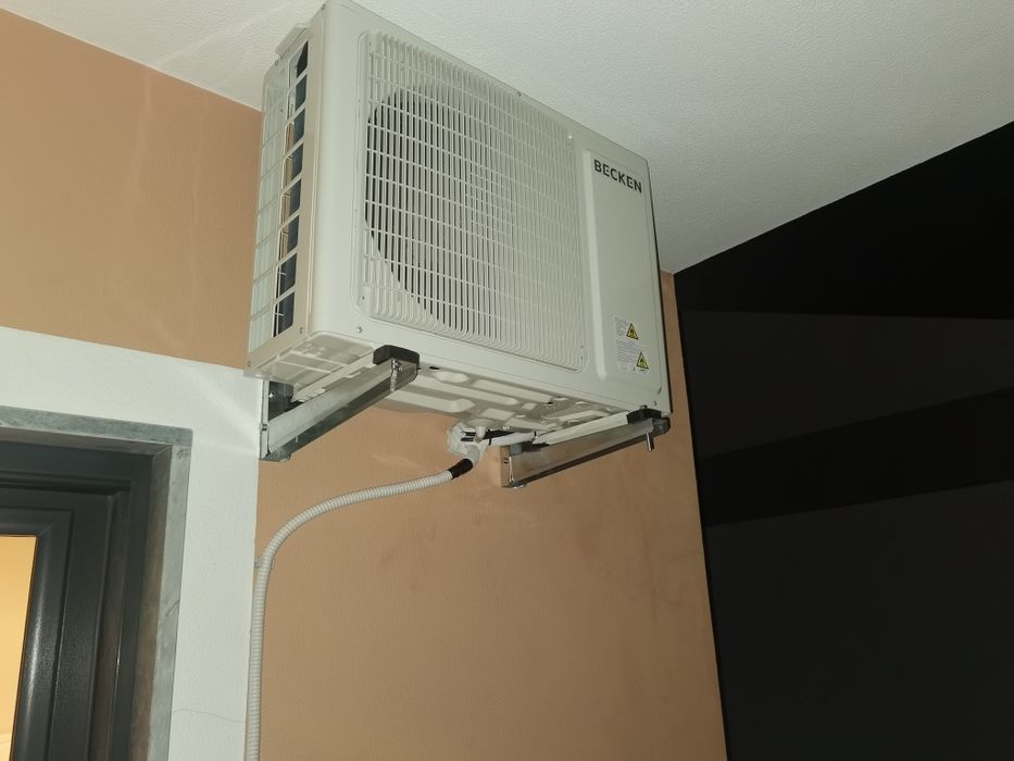 Montagem e manutenção de ar condicionado e